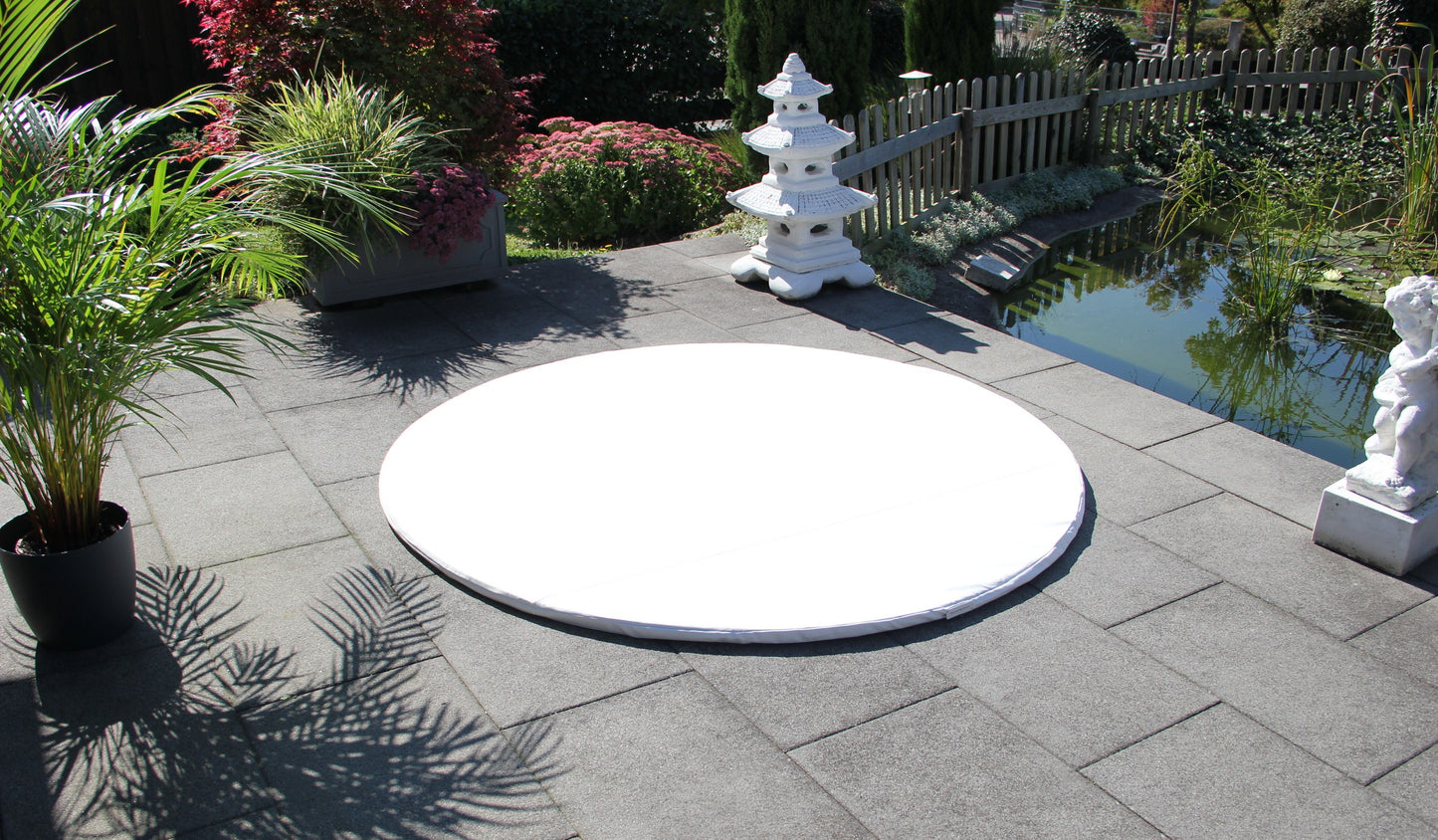 Energiesparende Whirlpool Unterlage Shining White rund Ø 184cm