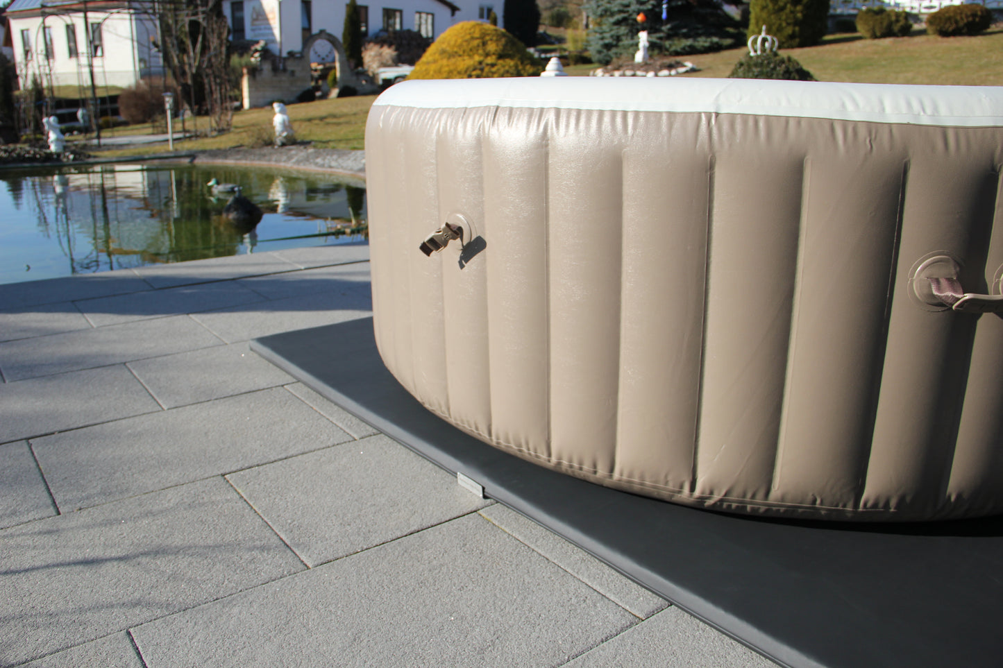 Energiesparende Whirlpool Unterlage Carbon Black 204cm x 204cm