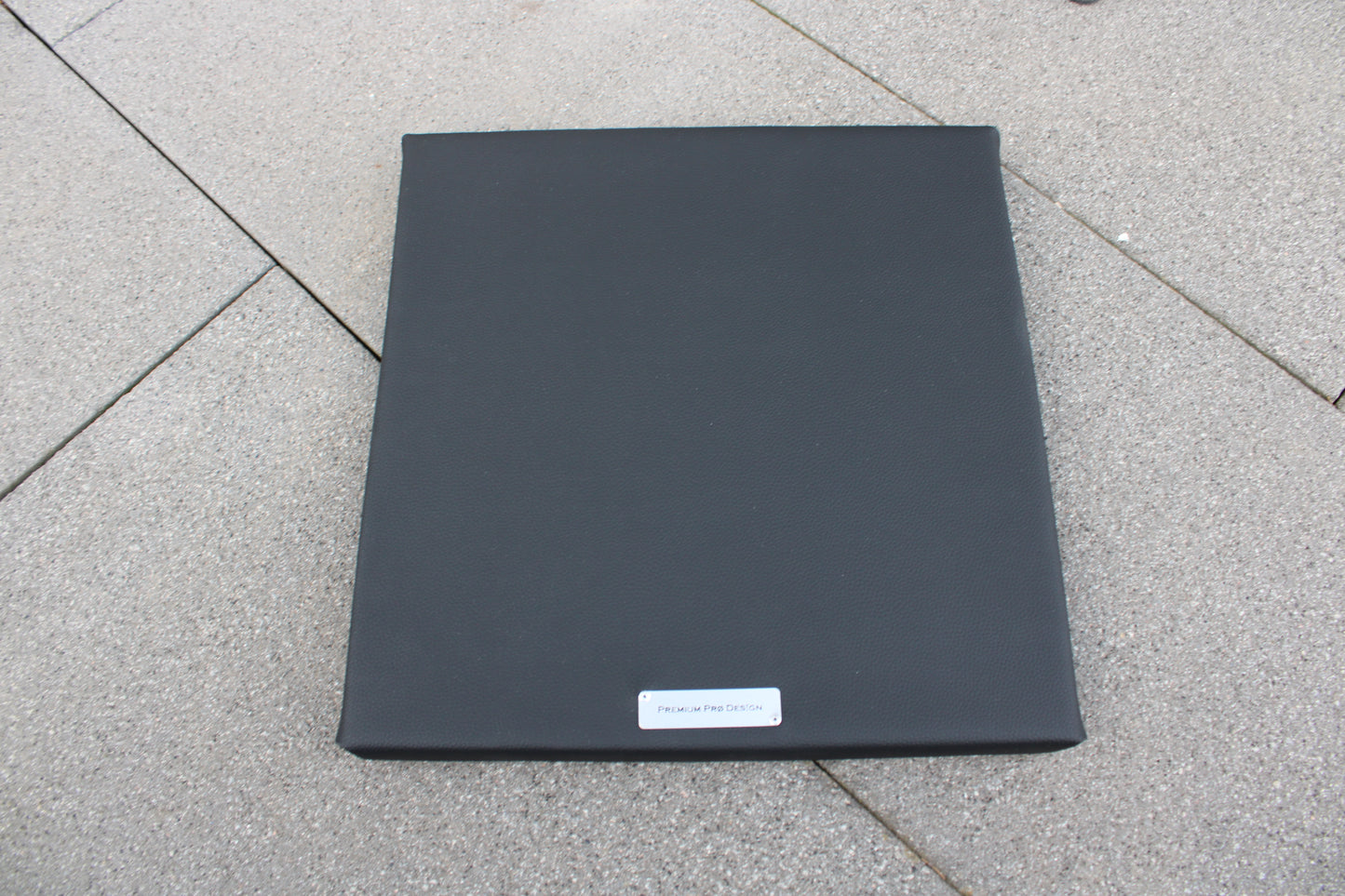 Unterlage für Pumpeneinheit Carbon Black 40cm x 40cm